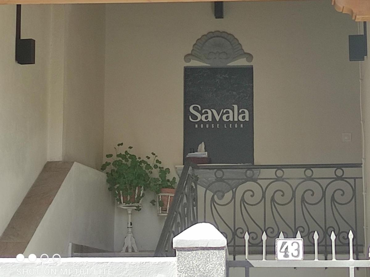 Savala House Leon Villa Exterior foto